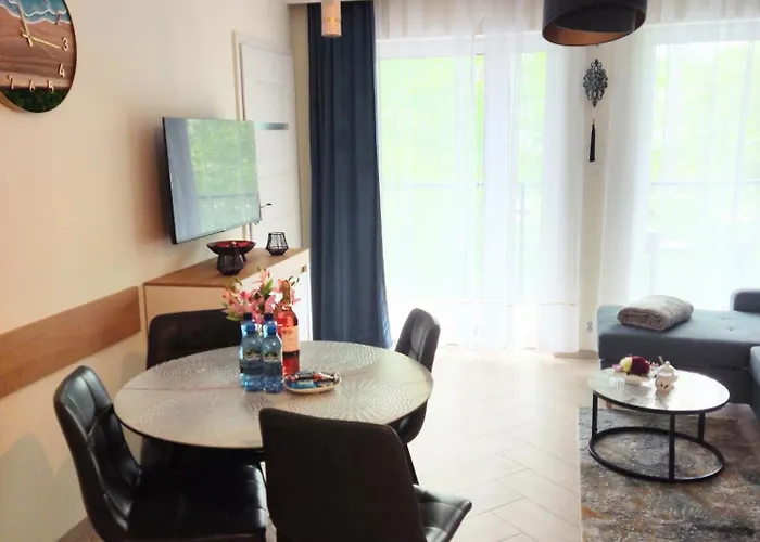 Amber Dream Kryty Basen * 波别罗沃